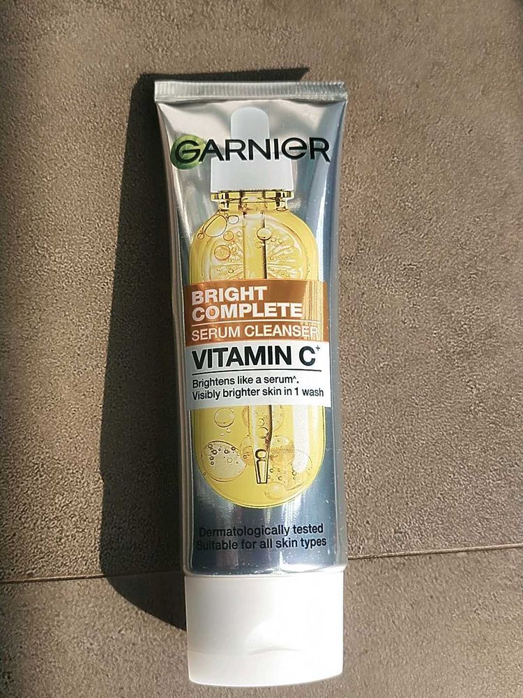 Garnier Vitamin C Serum Cleanser