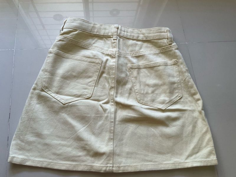 Cute butter yellow Mini Skirt