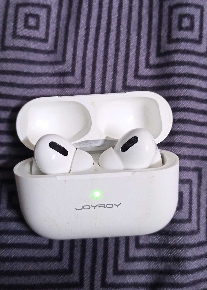 Wireless Earbuds From SAUDI ARABIA