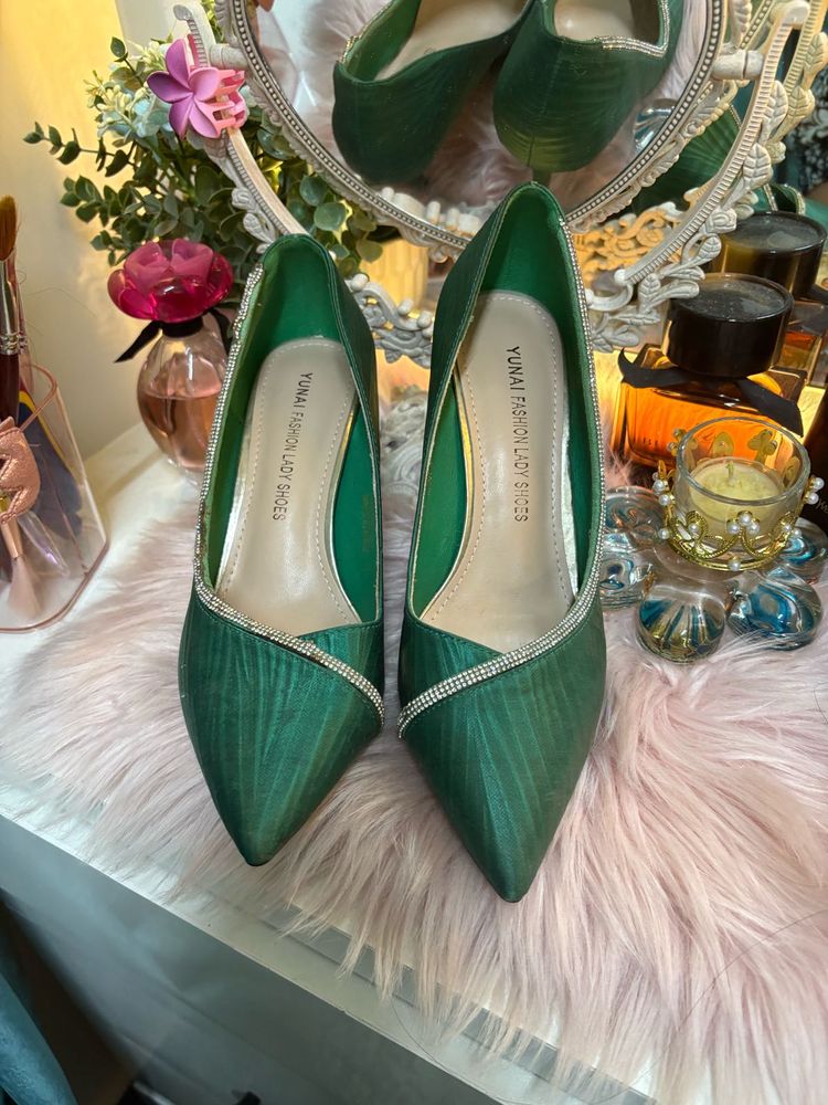 Elegant Green Heels from Dubai