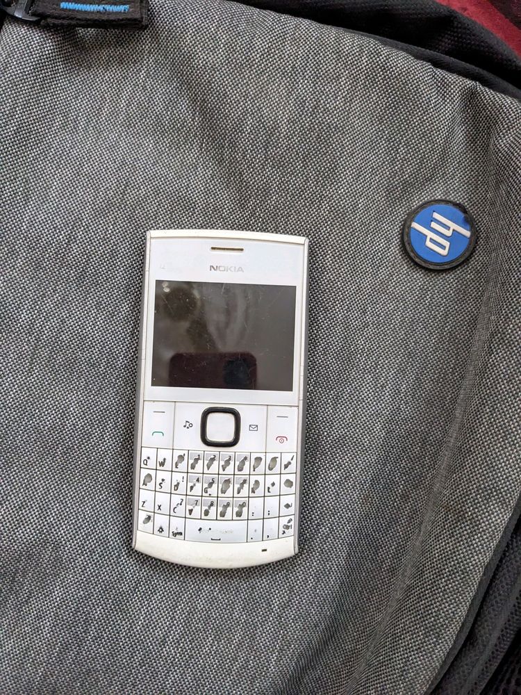 Vintage Nokia X2-01 Mobile Phone