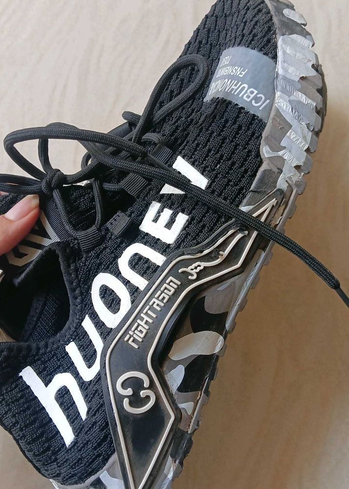 Unique Patterned Sneakers Black Shoes