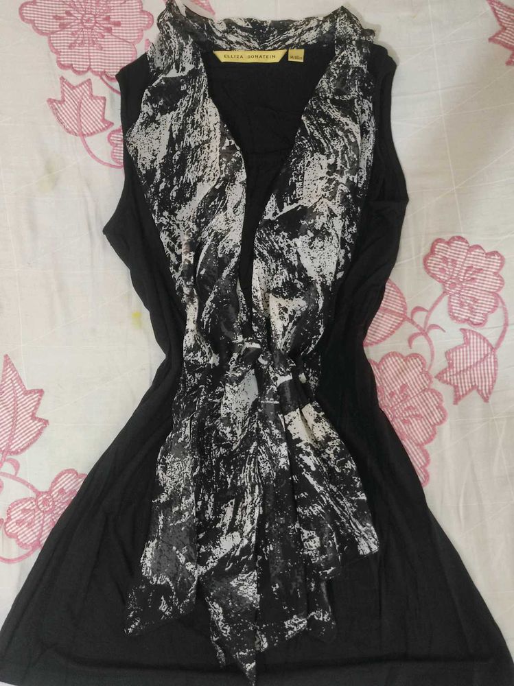Chic Black Y2k Style Top