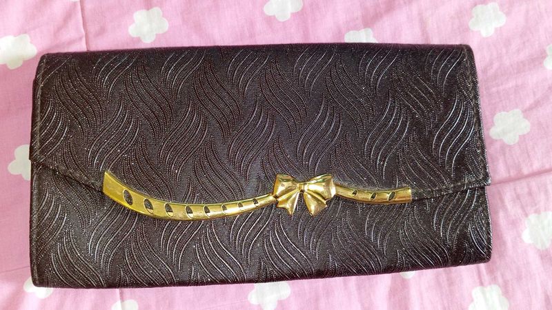 Vintage Bow Accent Clutch