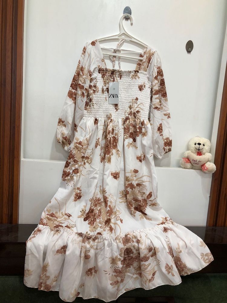 ZARA Floral Print Maxi Dress 👗