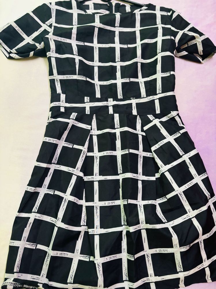 looks bold and cute but quite thin..😇