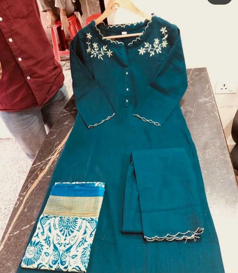 Floral Cut Neck Embroidery Kurta Set