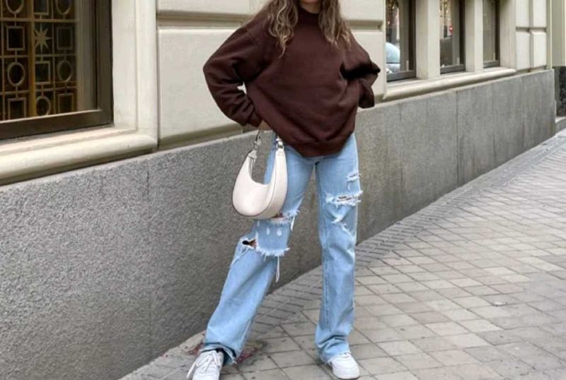 Oversized Brown Sweatshirt