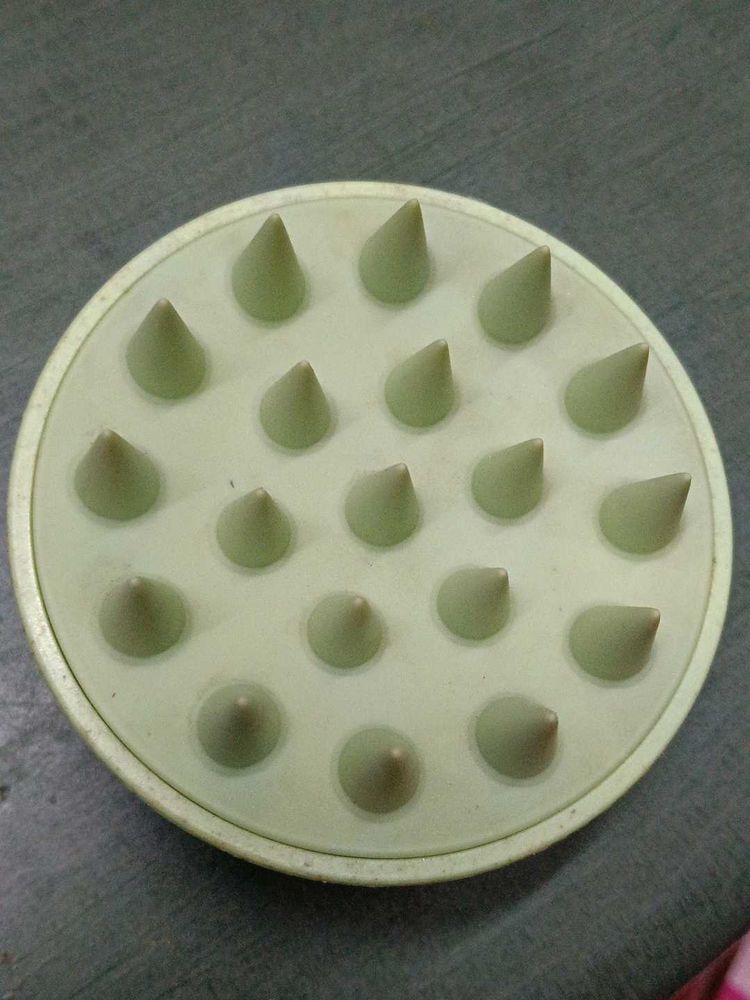 Hair Scrubbing Brush