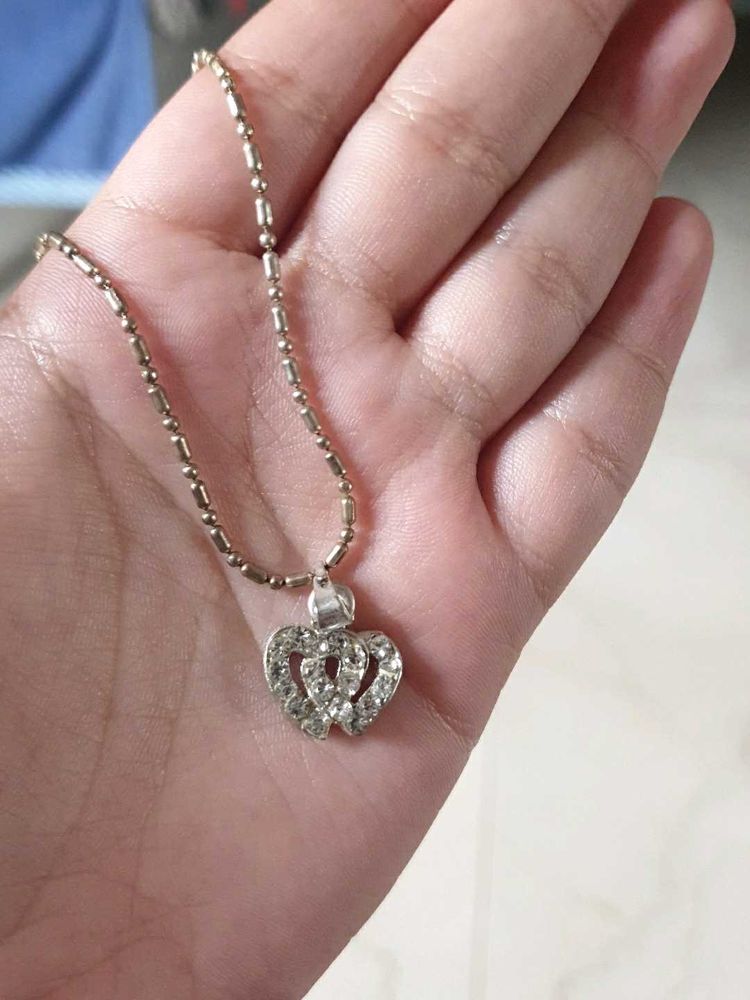 Neckchain