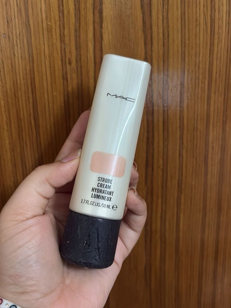 MAC strobe cream
