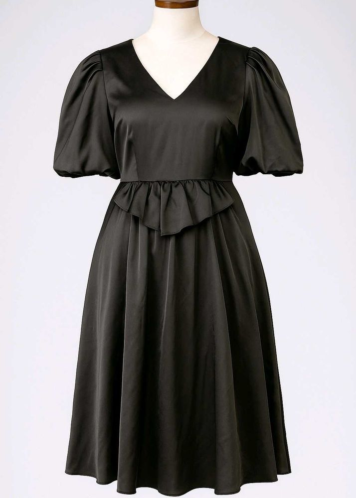 Elegant Black Silk Midi Dress