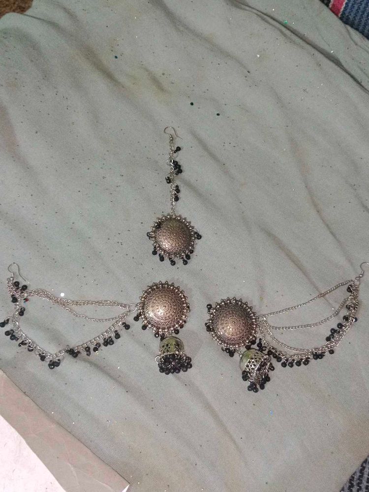 Beautiful Earings Set