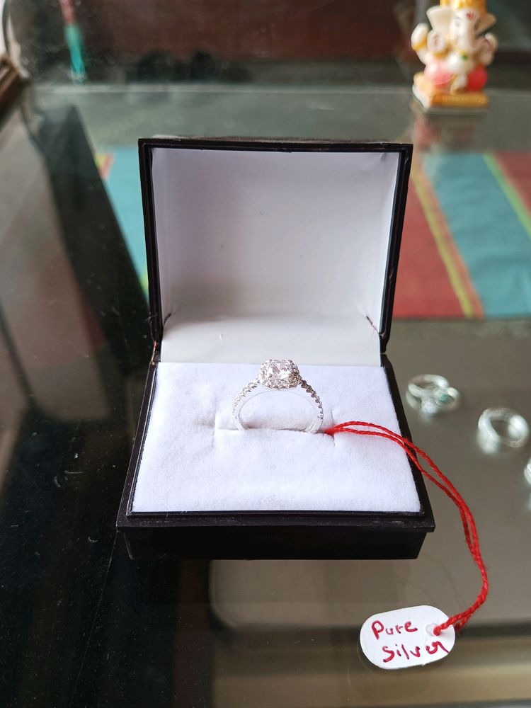 Daimond Ladies Ring💍 Pure Silver✔