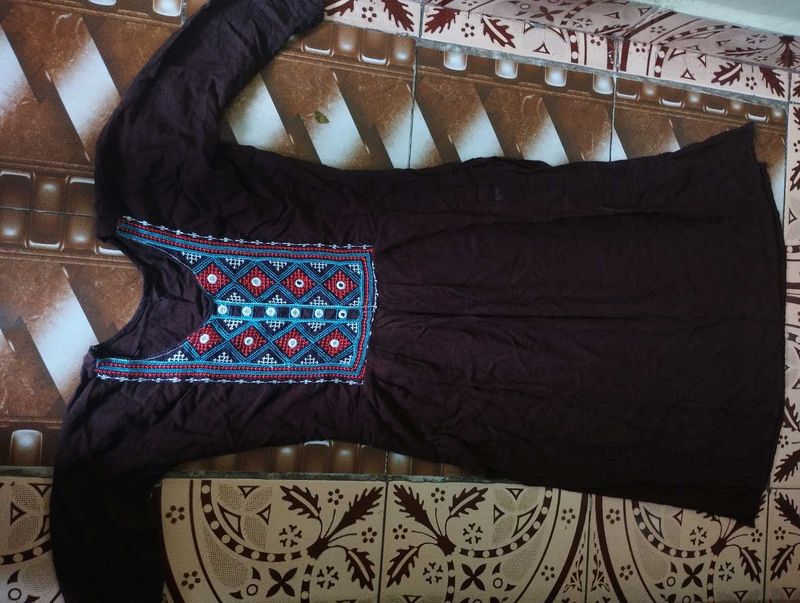 BROWN AESTHETIC KURTI