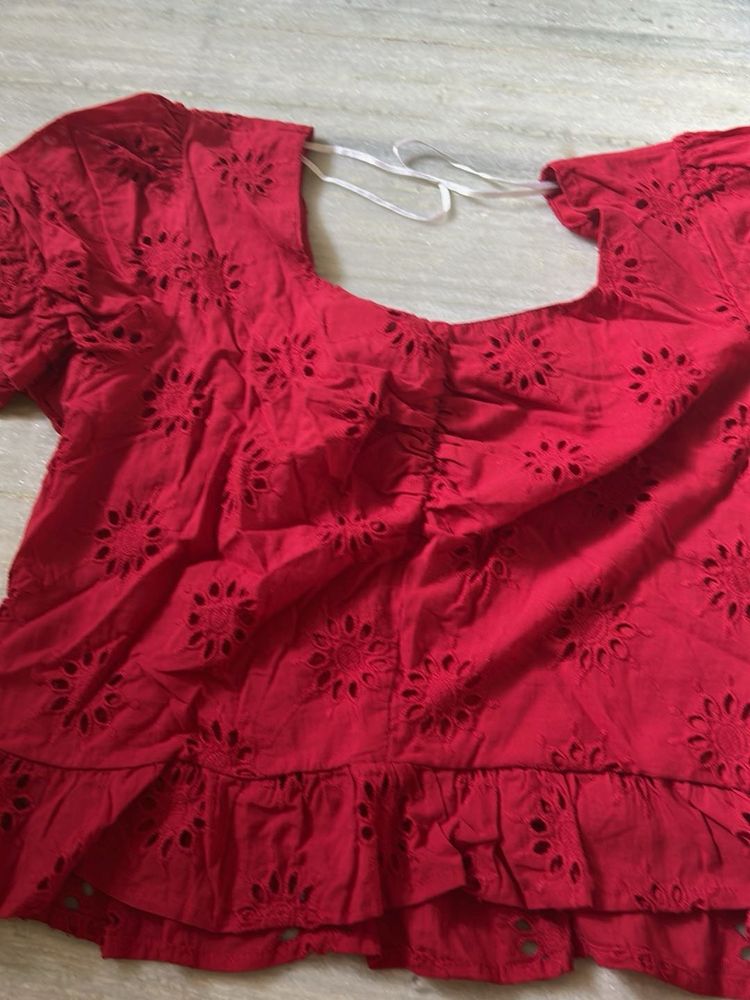 red crop top