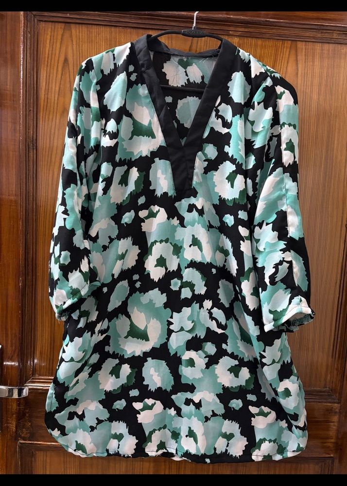 V neck tunic