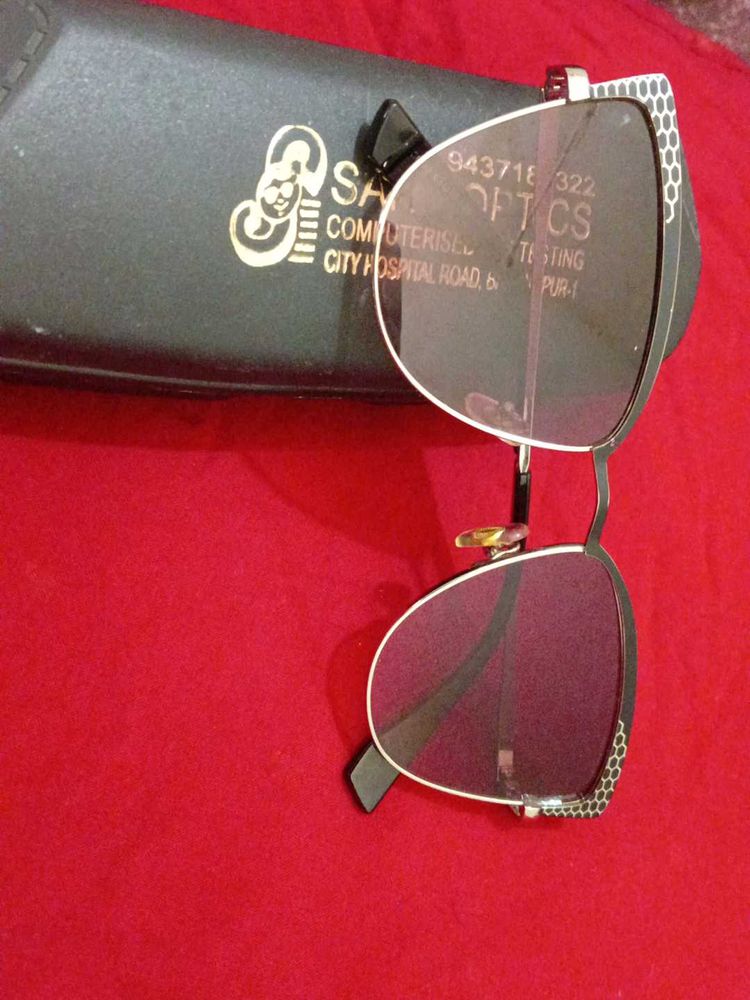 Stylish Vintage Sunglasses