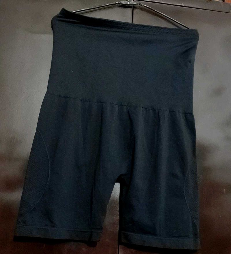 Black⚫ Cycling Shorts for 32 Waist