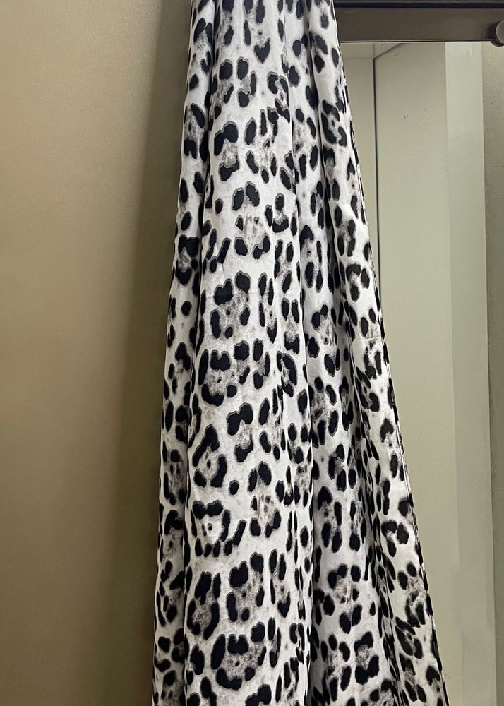 Forever New Stole