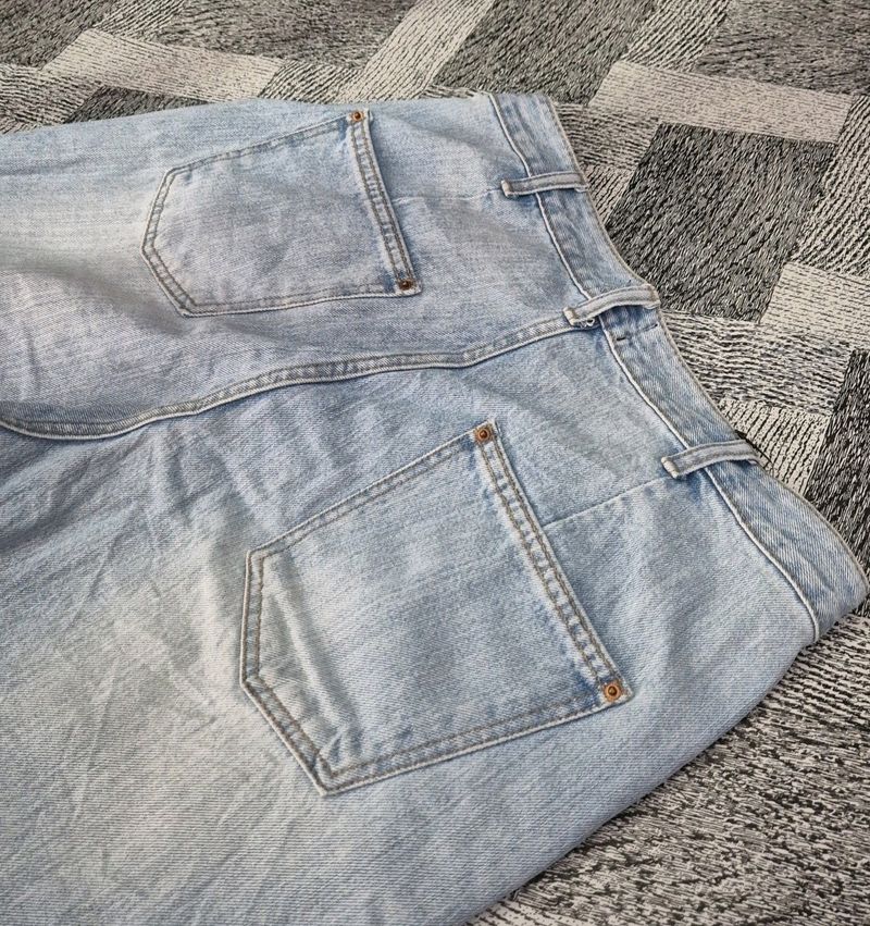 Select 32 Waist Girls Basic Jeans🔥🔥🔥