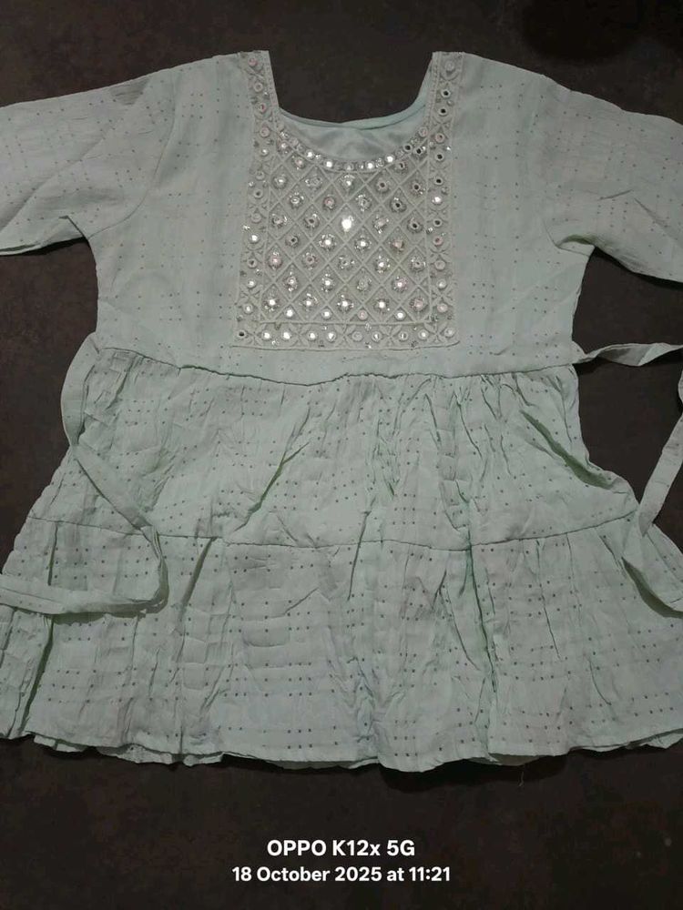 fruak suit Kurta for girl small size