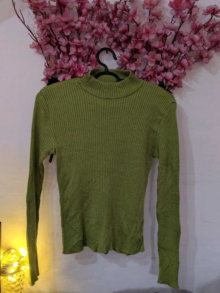 Green Woolen Top To.Wear Under Jackets