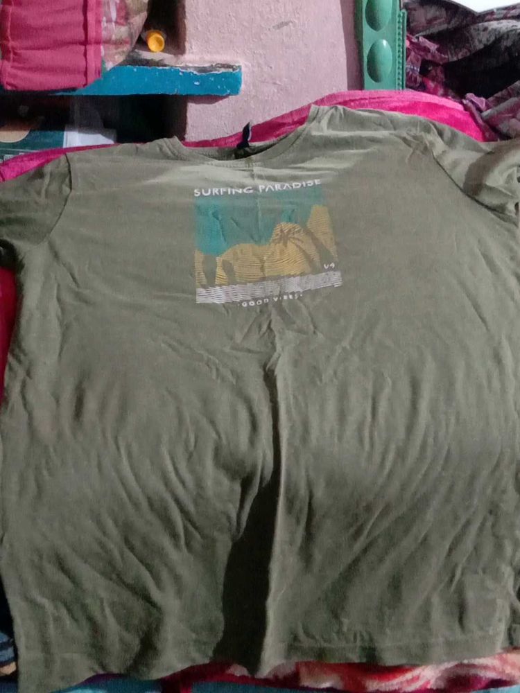 T-shirt