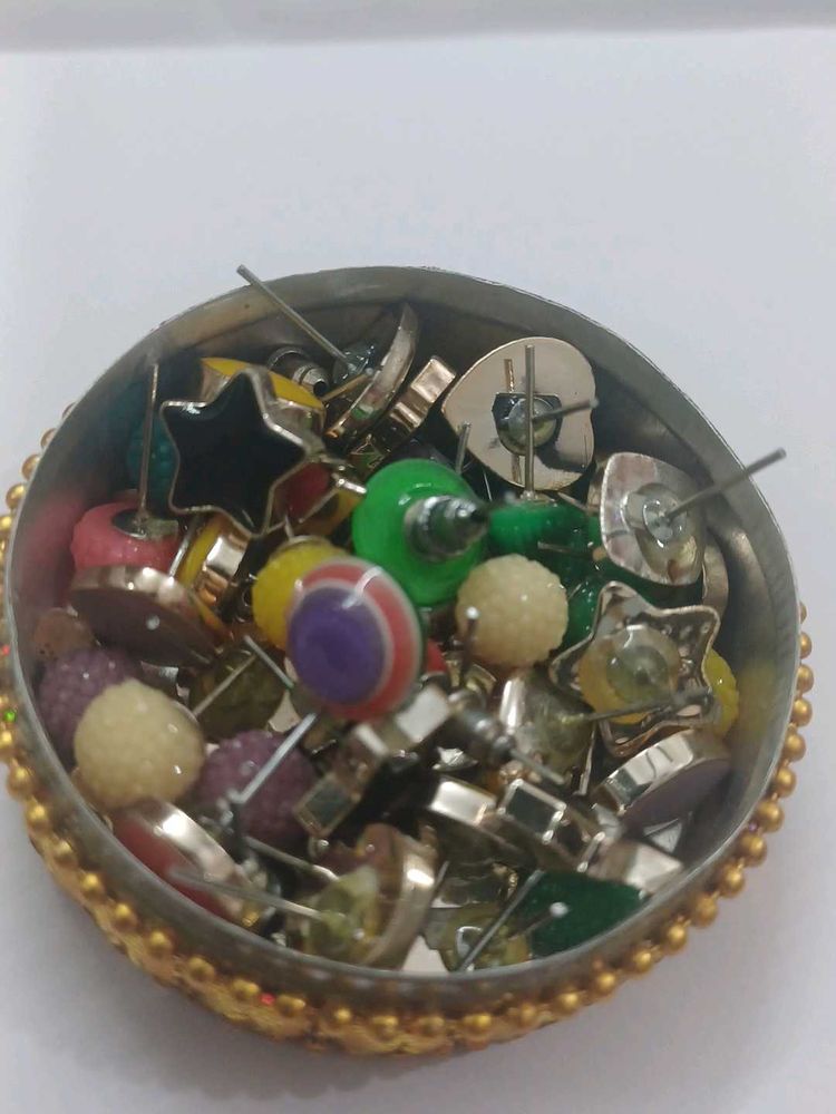 Box Full Of Stud Earrings Combo
