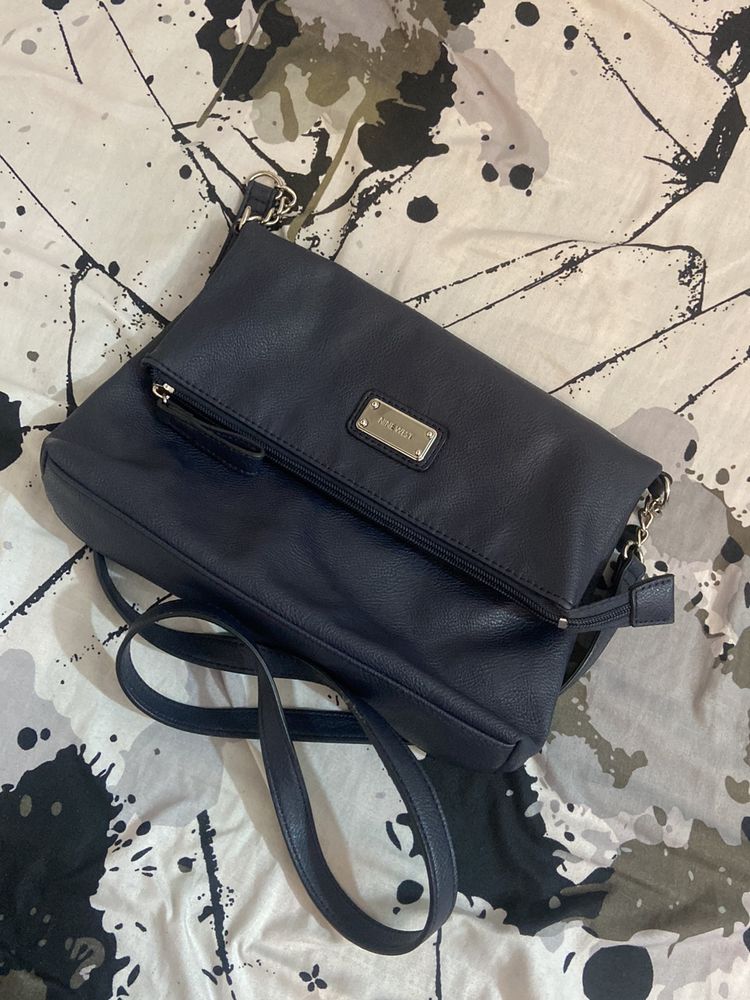 Premium Quality Sling Bag..