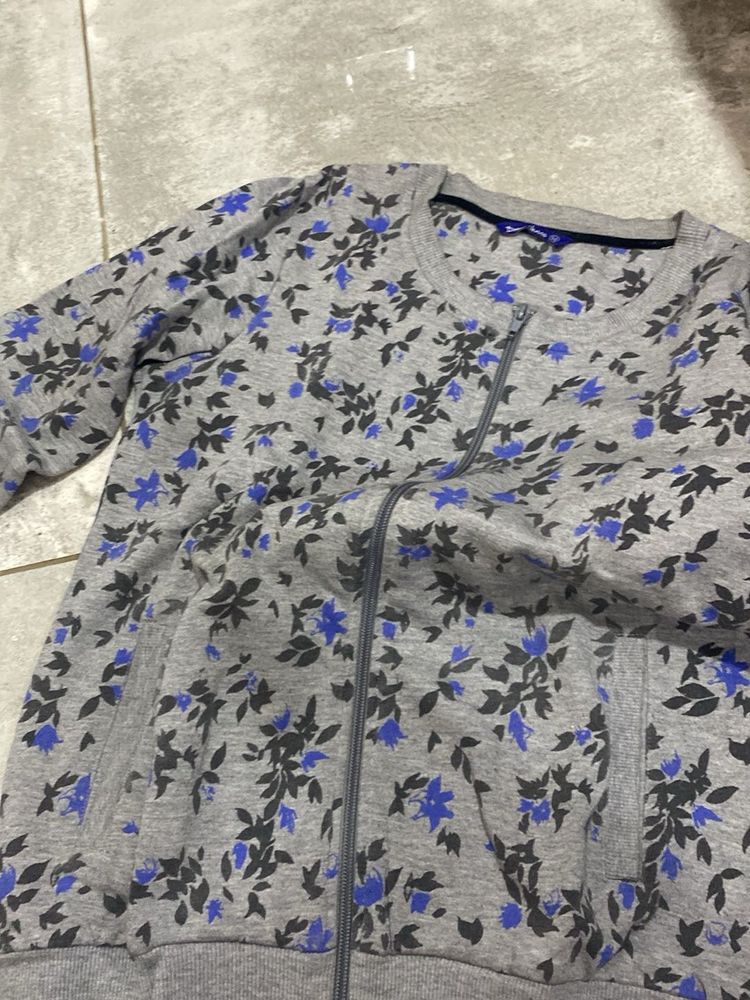 Floral Zip-Up Sweatshirt