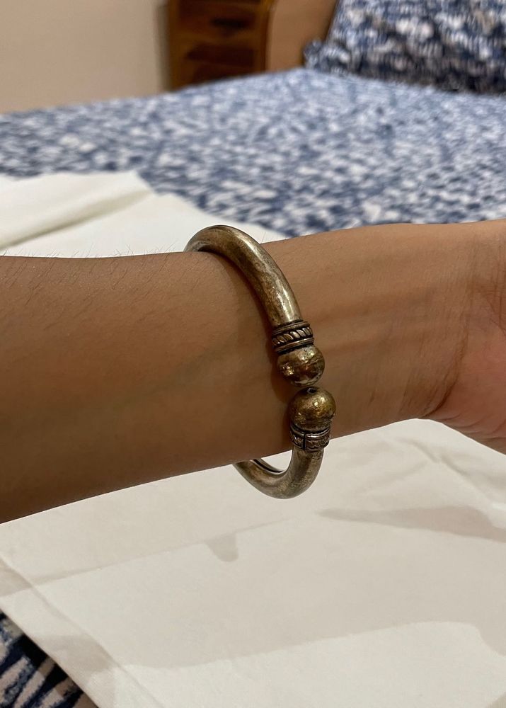 Vintage Bangle Bracelet