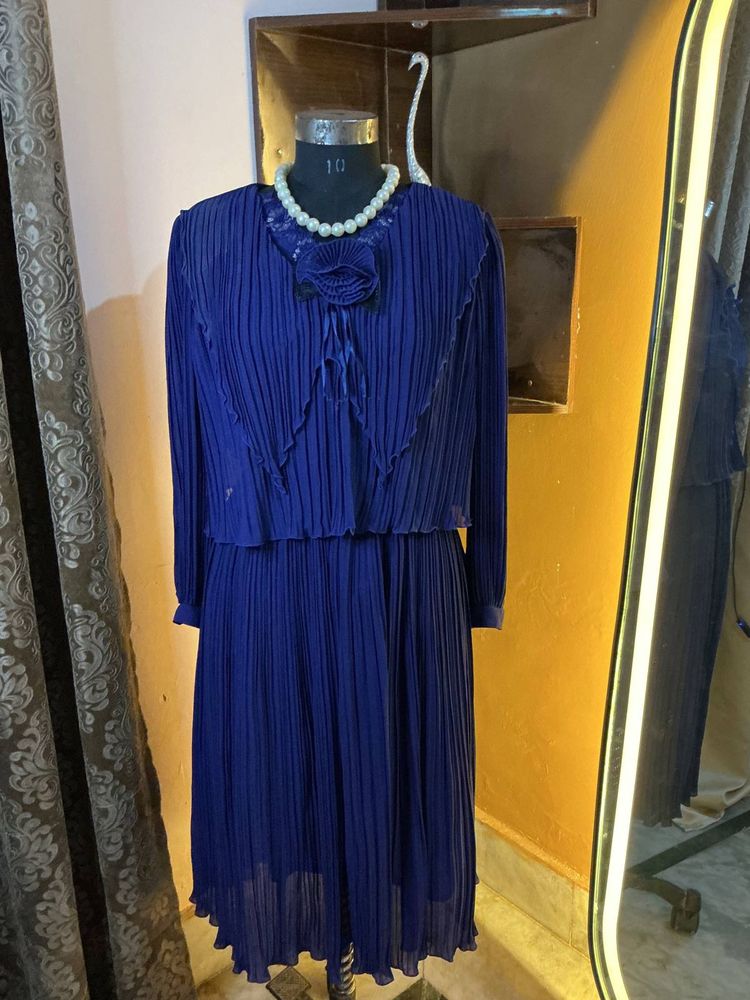 Elegant Blue Pleated Dress