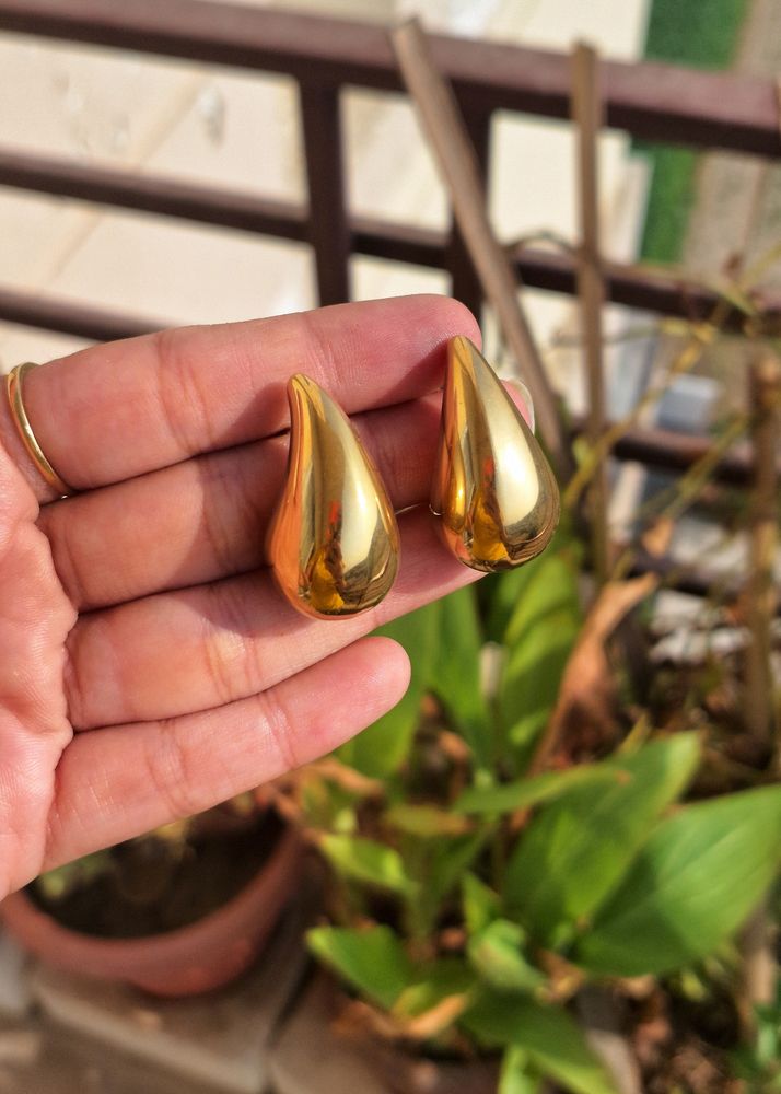 Water Drop Studs.