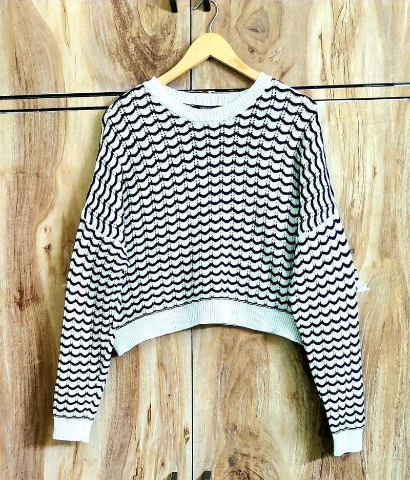 Patterned Cropped Sweater size-44