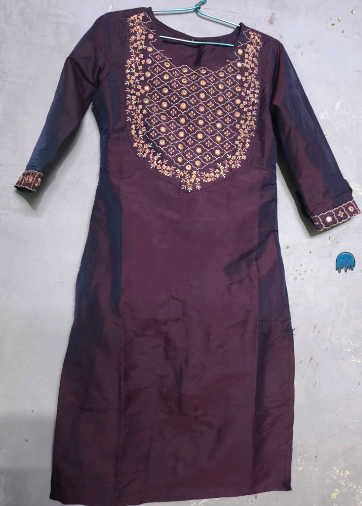 Elegant Embroidered Kurta