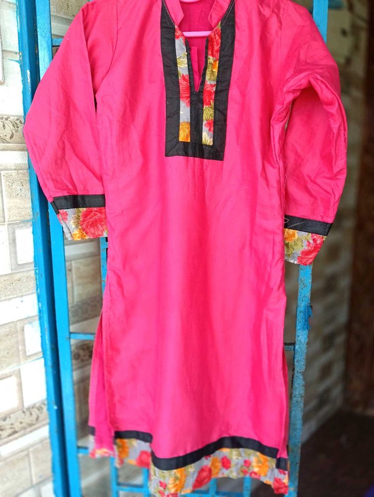 Pink Floral Trim Tunic