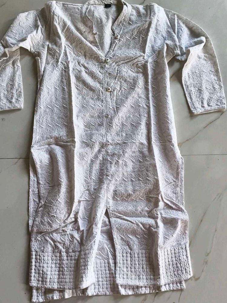 White Embroidered Kurta