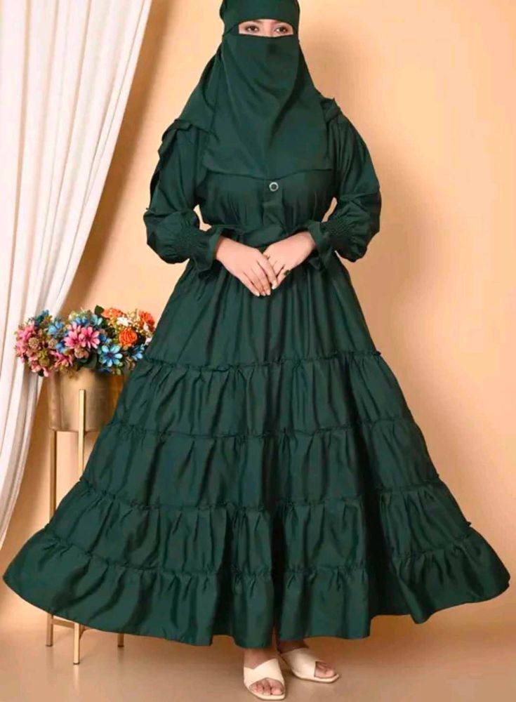 🆕 Elegant Emerald Green Tiered Abaya, Burqua