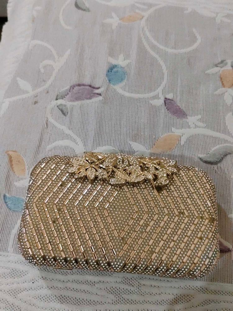 Elegant Gold Clutch Purse 👛