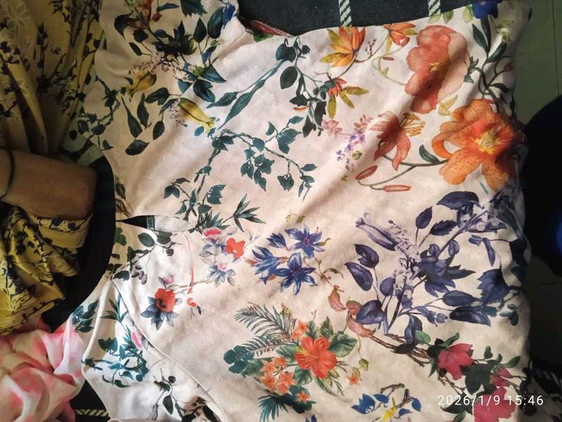 Floral Print Top