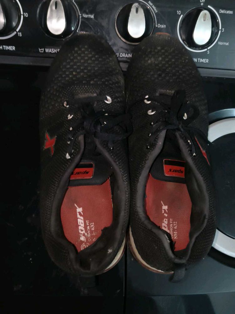 Sports Shoes
