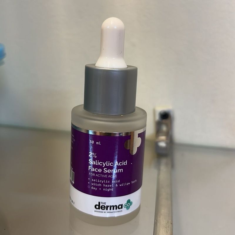 The Derma Co Face Serum