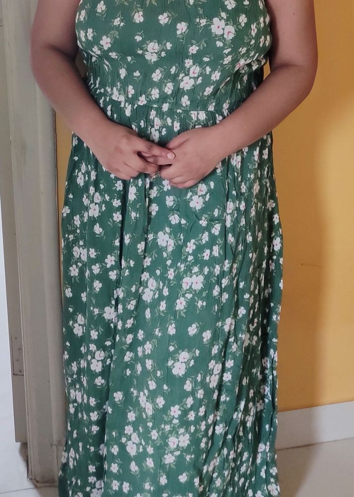 Partywear Gown For Ladies