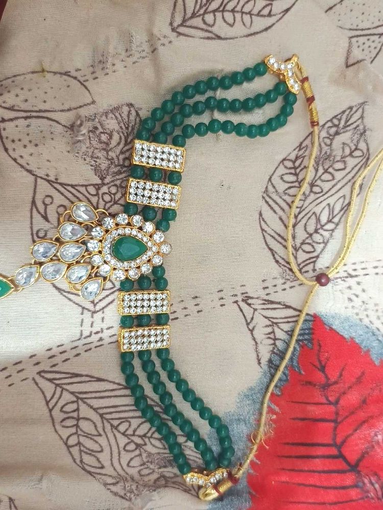 Elegant Green Beaded Necklace