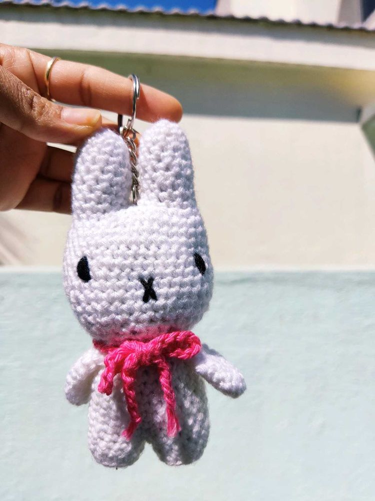 Crochet White Cute Muffy