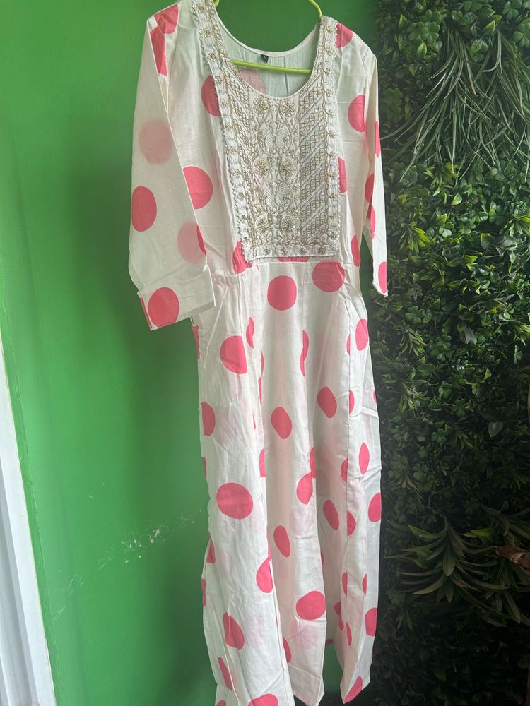Never used Elegant Polka Dot Kurta Set Size M