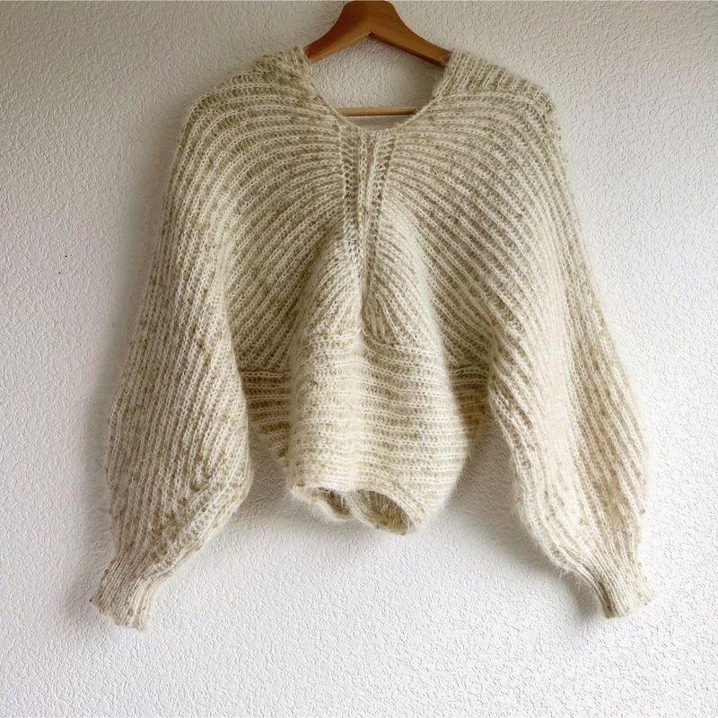 Premium women&#39;s Lia Sweater crochet