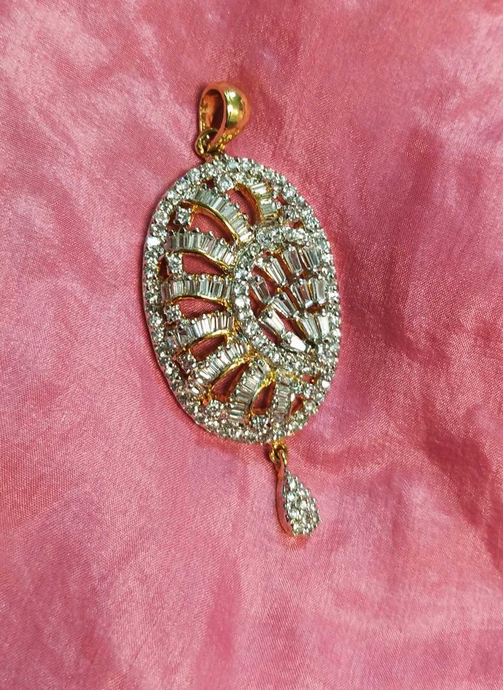DESIGNER STONE PENDANT