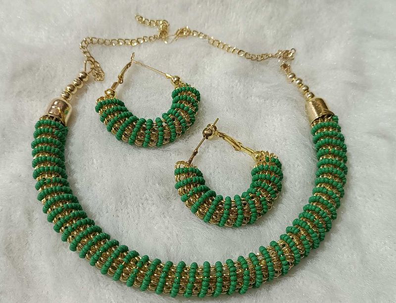 Green &amp; Gold Jewelry Set